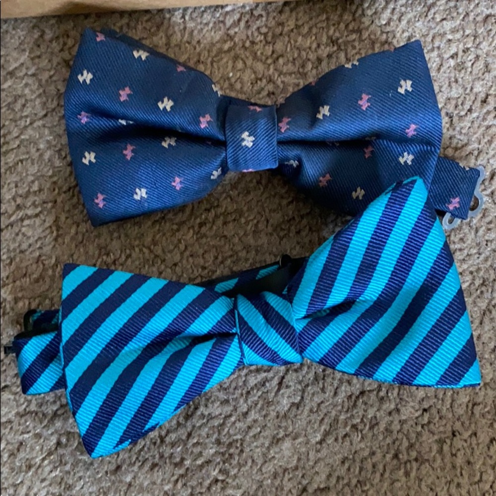 Bow tie